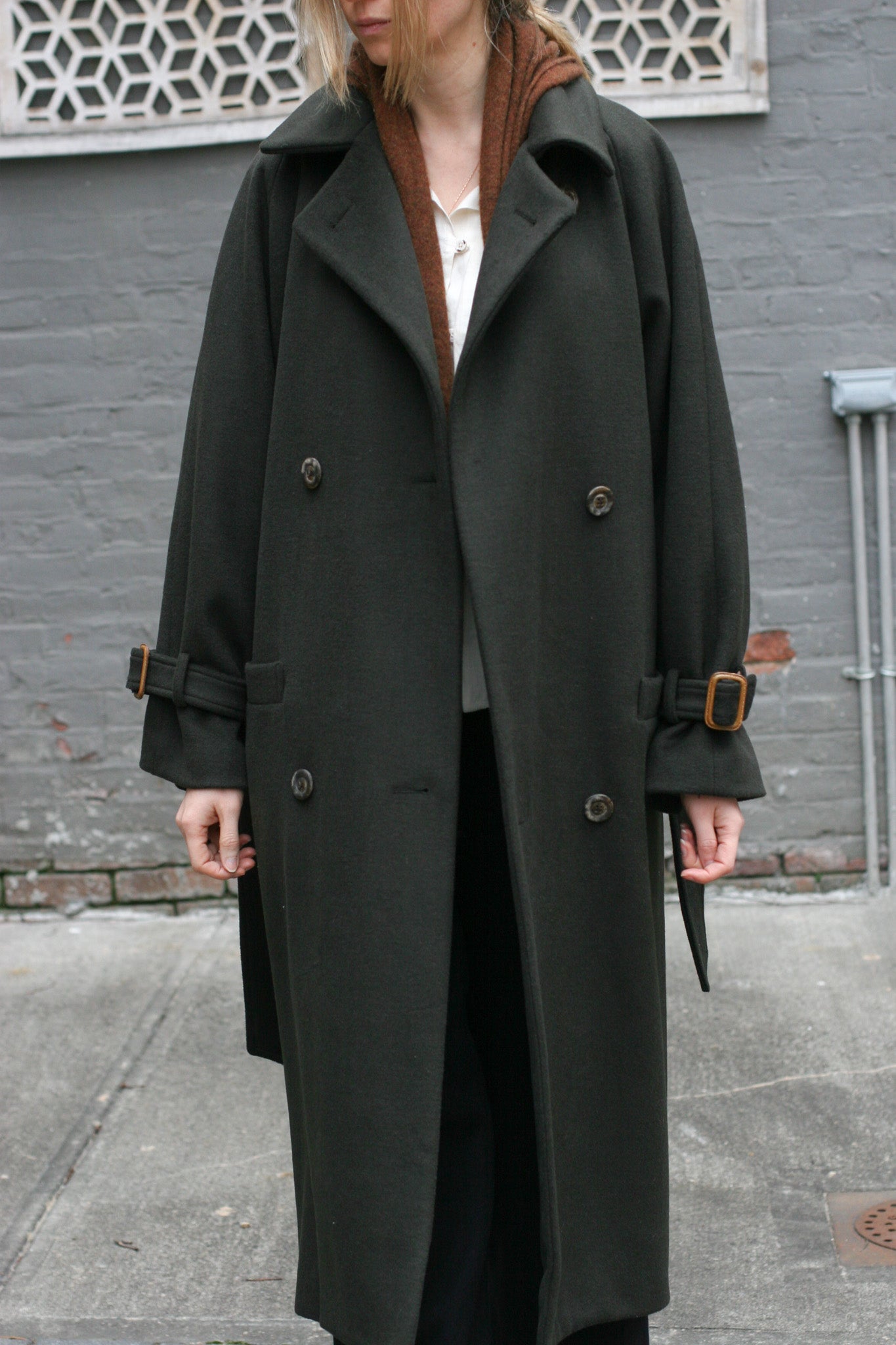 JolieCoat - wool–cashmere blend in dark olive - S